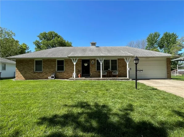 16017 E 37th Ter S, Independence, MO 64055