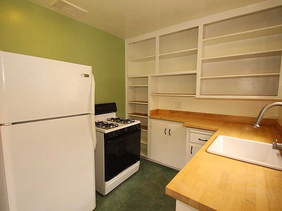 5th image of 3790 Glenalbyn Dr