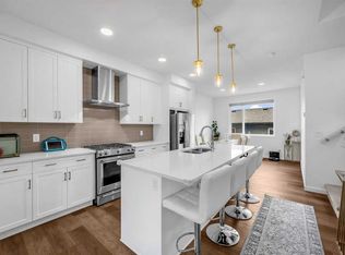 84 S Savanna Pl NE, Calgary, AB T3J5P9