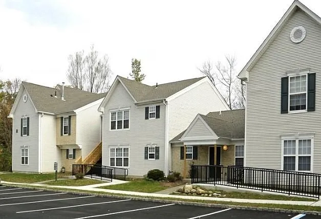 The Willows at Roxbury