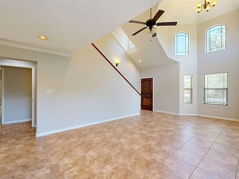 454 Chimney Hill Dr — Photo 5