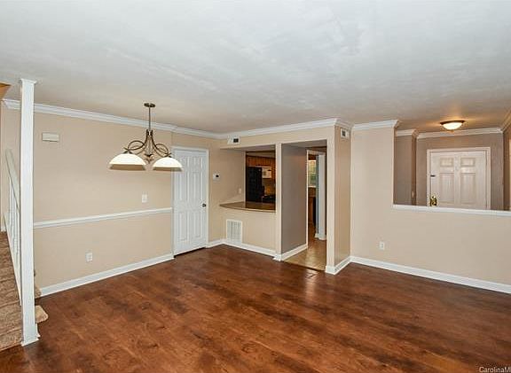 5th image of 3407 Colony Crossing Dr #34