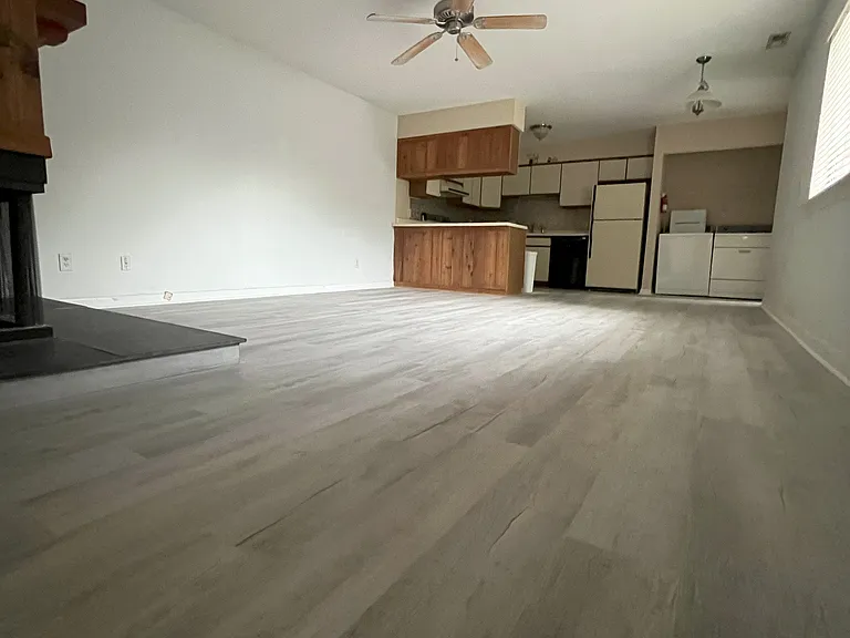 279 Summerwalk Cir — Photo 7