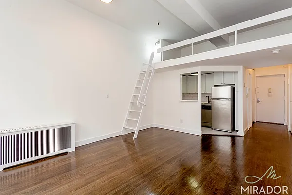 Rented by Mirador Real Estate | media 2