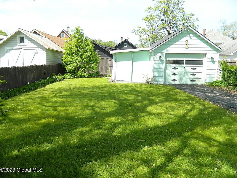 4th image of 22 GLENWOOD Boulevard