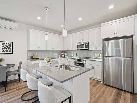 5th image of 8438 SE 21st Ave #4fbeff73c