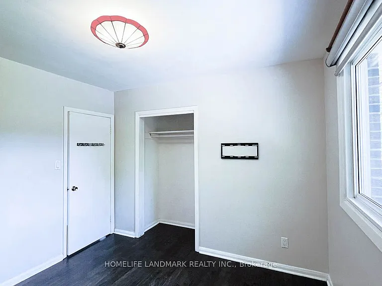 16 Lochinvar Cres #MAIN — Photo 24