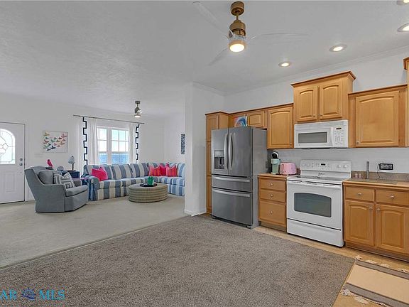 5th image of 157 Sandy Beach Rd