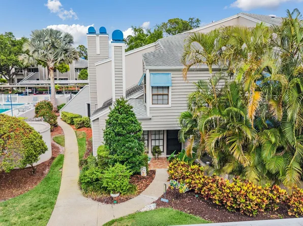 8727 Bardmoor Pl APT 101, Seminole, FL 33777