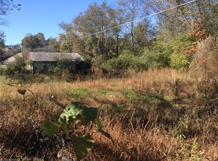 269 Hiatt Rd, Mount Airy, NC 27030