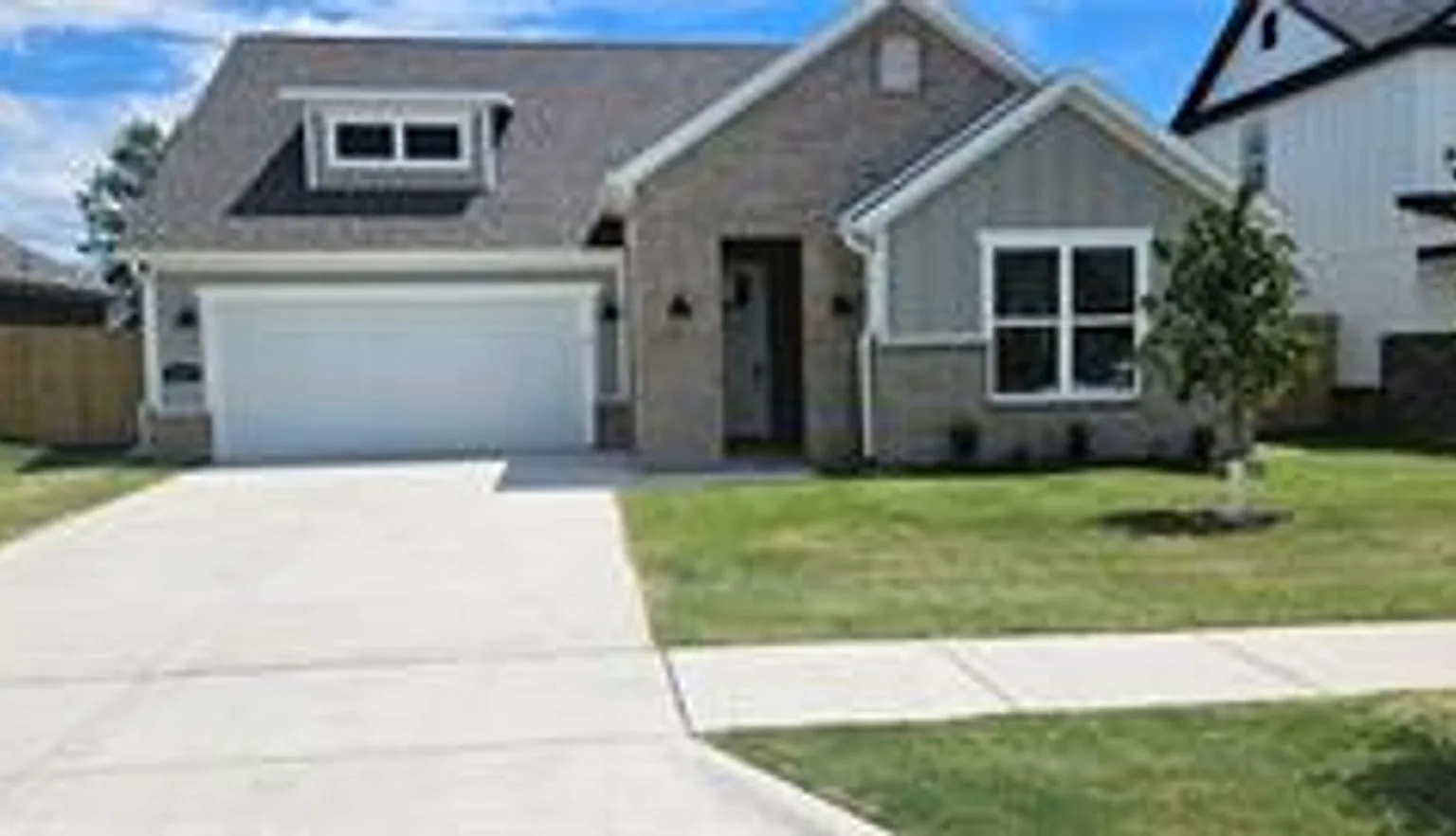 Nice Home in Bentonville — Photo 1