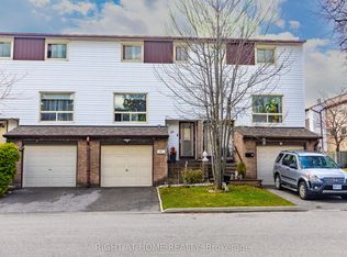 1221 Dundix Rd #56, Mississauga, ON L4Y3Y9