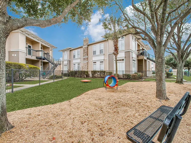 Westmount at Mason Creek — Photo 10
