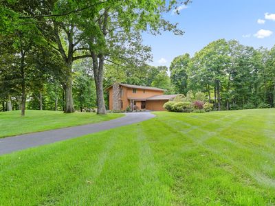 47 Beach Hill Road, Trumbull, CT, 06611