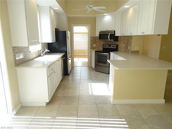 4th image of 7923 Valentina Ct