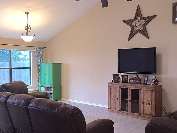 4th image of 2021 Parkside Dr
