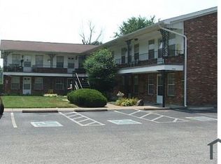 1902 Farnsley Rd #9, Louisville, KY 40216