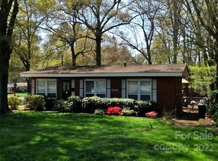1011 Clanton Rd, Charlotte, NC 28217