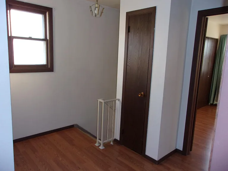 111 N Welles Ave — Photo 2