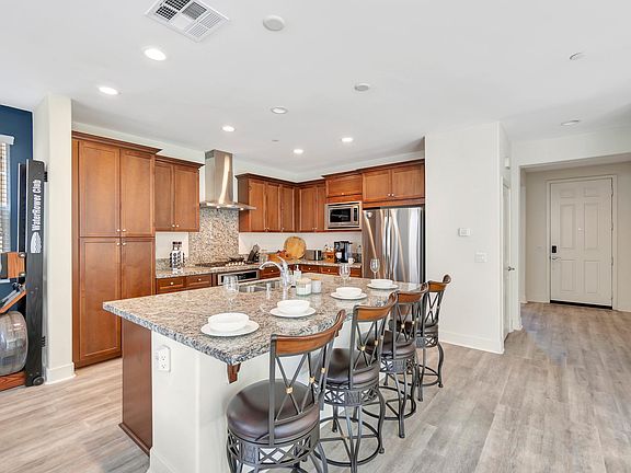 5th image of 11617 Solaire Way