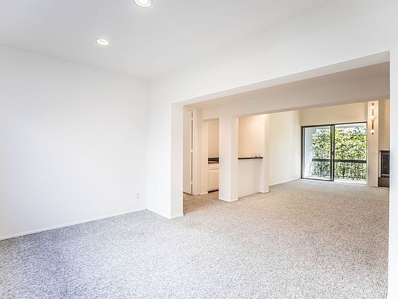 2nd image of 1830 Westholme Ave APT 303
