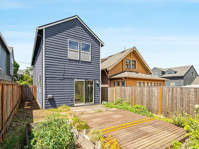 3328 NE 74th Ave — Photo 32