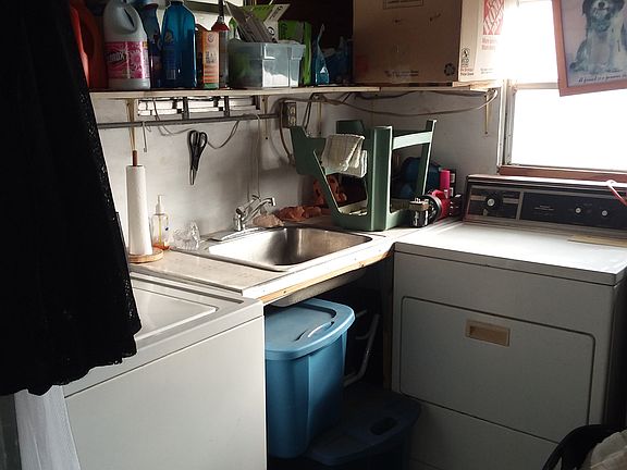 3rd image of 14310 Mayfair Ave