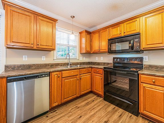 5th image of 1405 E Stonemason Dr