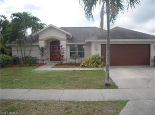 3672 Kent Dr, Naples, FL 34112