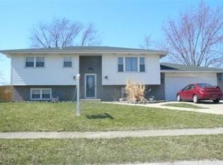 3182 May St, Portage, IN 46368