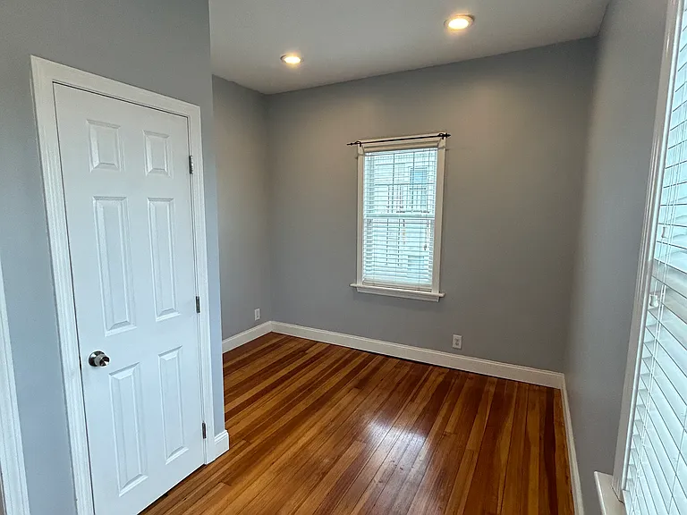 193 Mount Hope Ave #2 — Photo 8