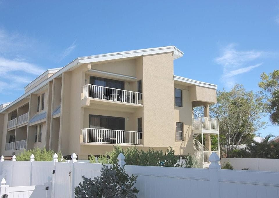 1st image of 15 Glendale St APT B3