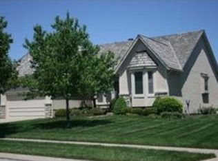 6904 W 129th Ct, Overland Park, KS 66209
