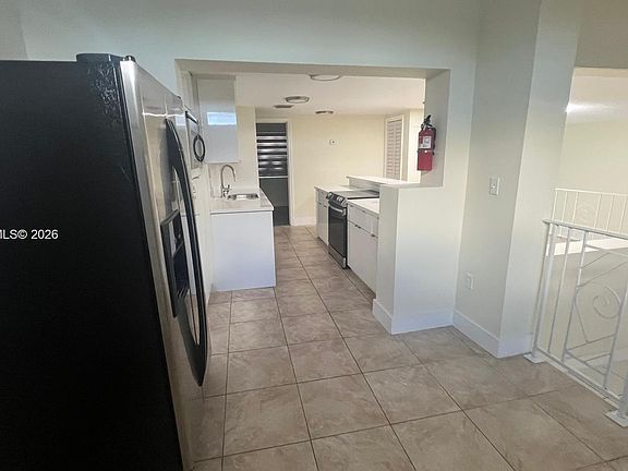 3rd image of 1251 Little River Dr