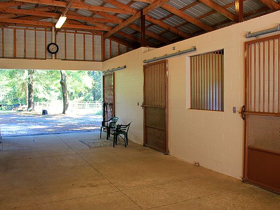 5th image of 1177 NW 100th Ave