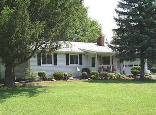 37100 Giles Rd, Grafton, OH 44044