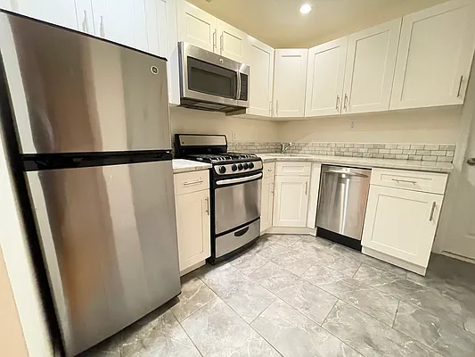 Rented by Silver Line Realty Group NY LLC | media 12