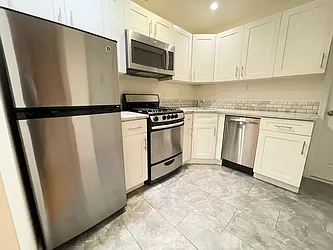 Rented by Silver Line Realty Group NY LLC