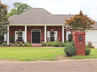 108 Stewart Dr, Petal, MS 39465