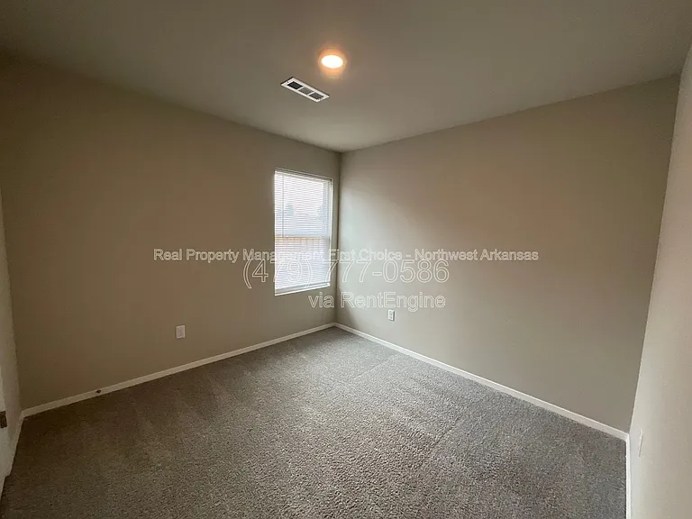2608 S Silver St — Photo 10