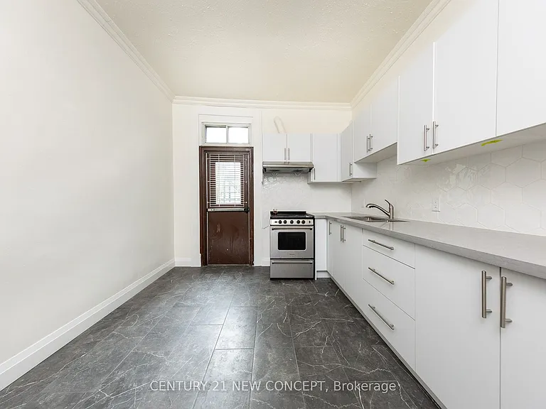 295 Queen St E #2 — Photo 12