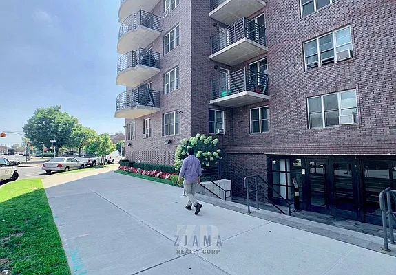 Rented by Zjama Realty Corp | media 28