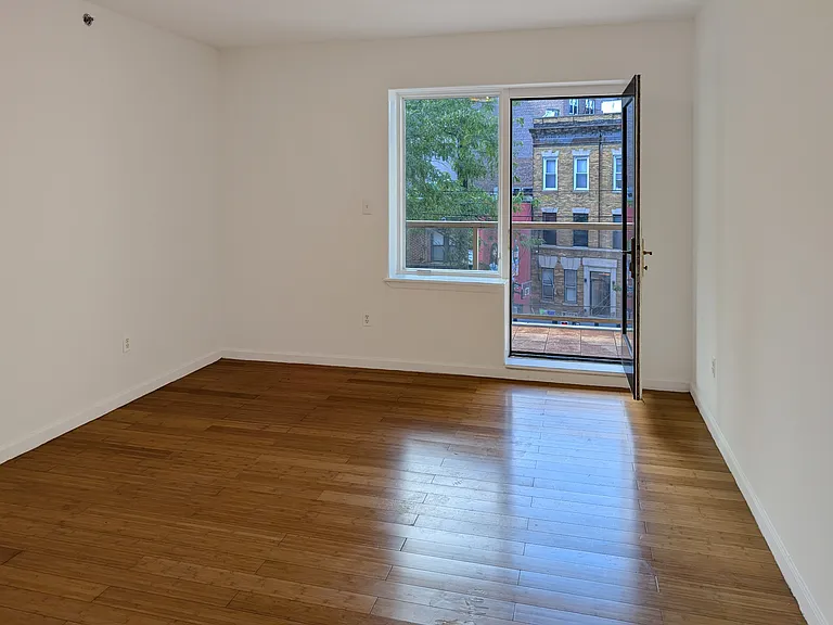 380 Neptune Ave #3B — Photo 6