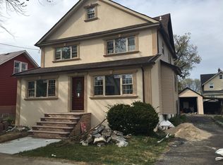 25715 147th Dr, Jamaica, NY 11422