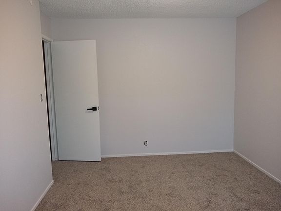 4th image of 6025 Halleck Pl #6025
