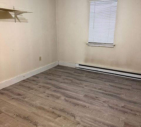 5th image of 4 Vine Ave #5