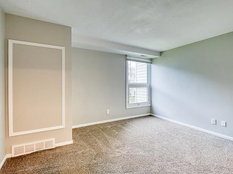 1675 Cedarwood Dr #B — Photo 24