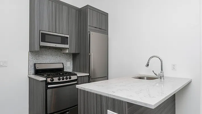 Rented by Nooklyn NYC LLC | media 13