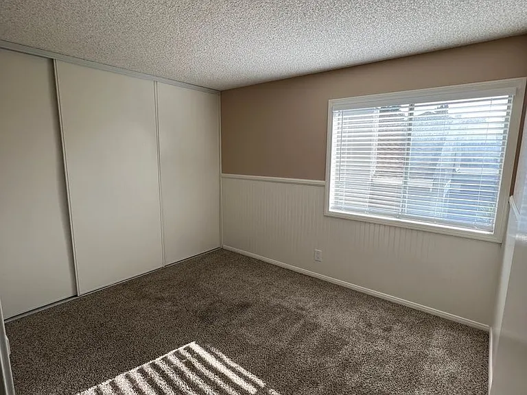 8081 Hillandale Dr — Photo 16