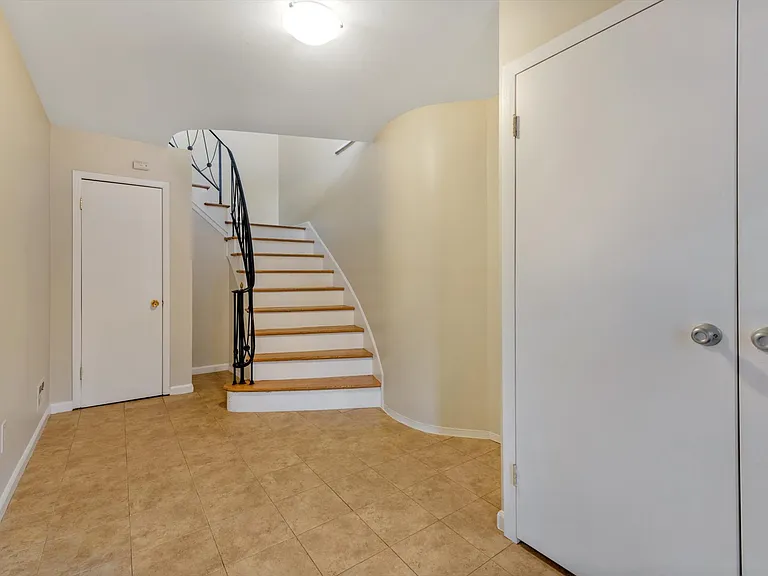 214-15 15th Ave #2 — Photo 3